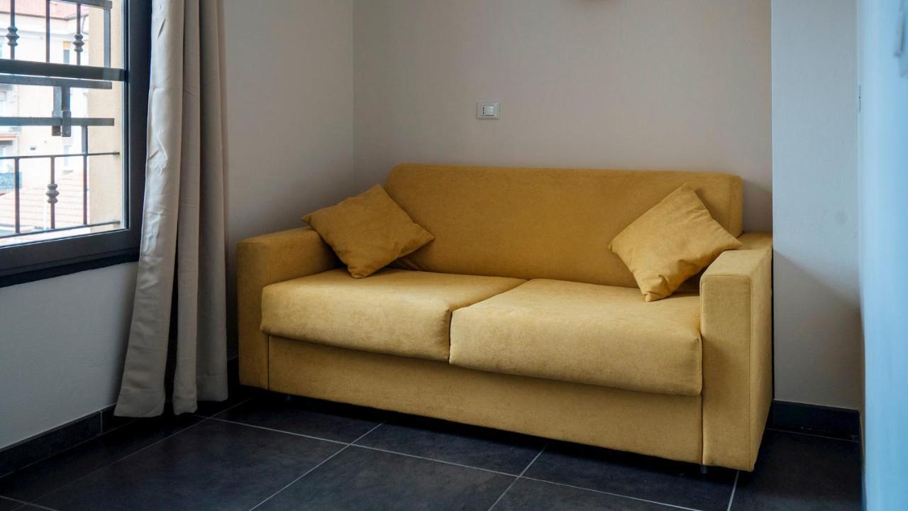 Dei Mille 31 B Lägenhet Albenga Exteriör bild