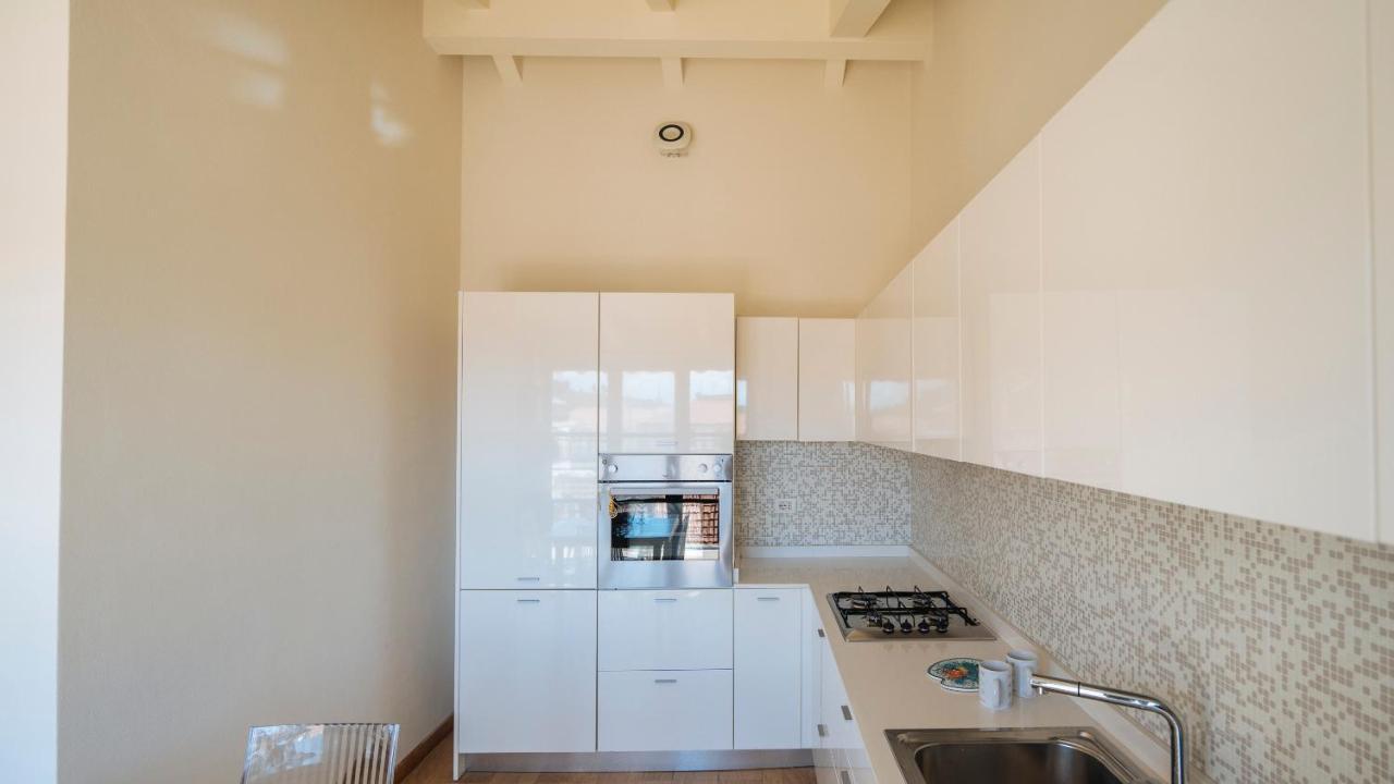 Dei Mille 31 B Lägenhet Albenga Exteriör bild