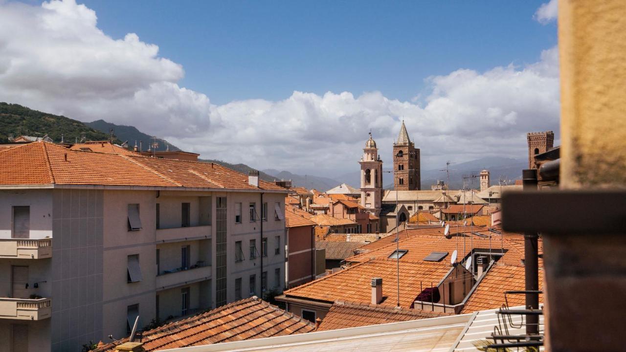 Dei Mille 31 B Lägenhet Albenga Exteriör bild