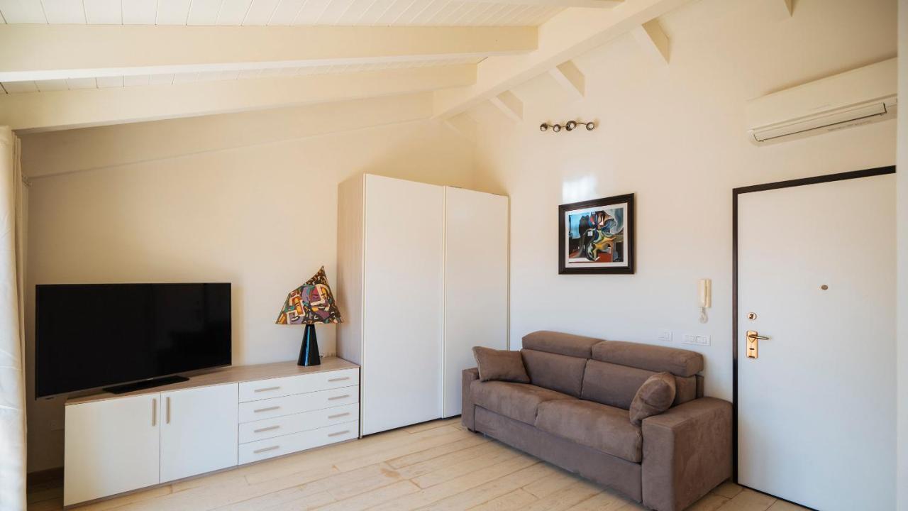 Dei Mille 31 B Lägenhet Albenga Exteriör bild