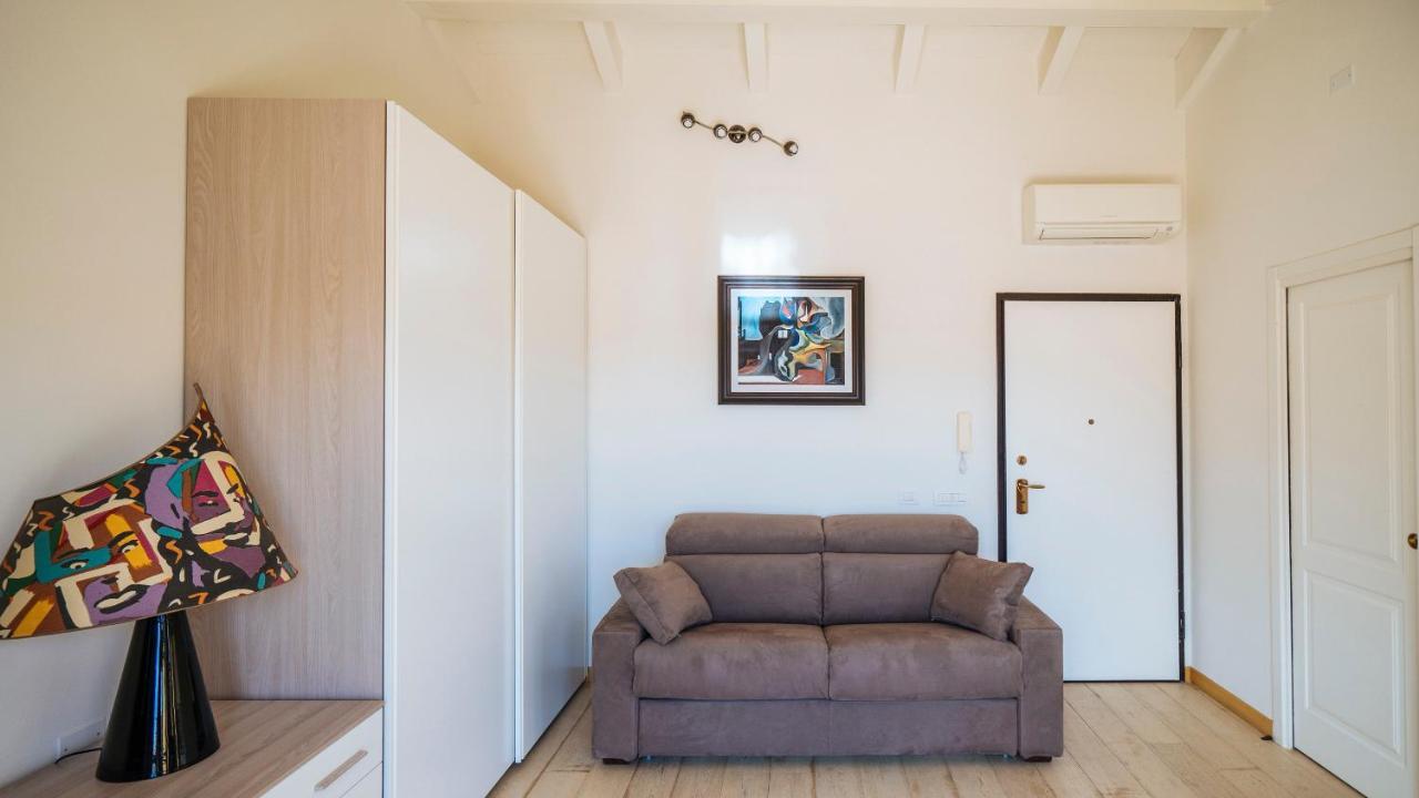 Dei Mille 31 B Lägenhet Albenga Exteriör bild